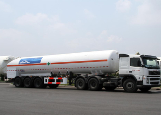 LNG Tanker Semi Trailer,52600L LNG Tanker Semi Trela ​​yenye Axles 3 za Gesi Asilia ya Kioevu